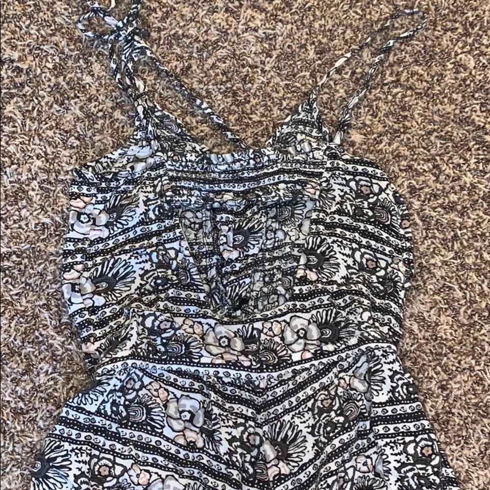Romper🖤 - Picture 2 of 3